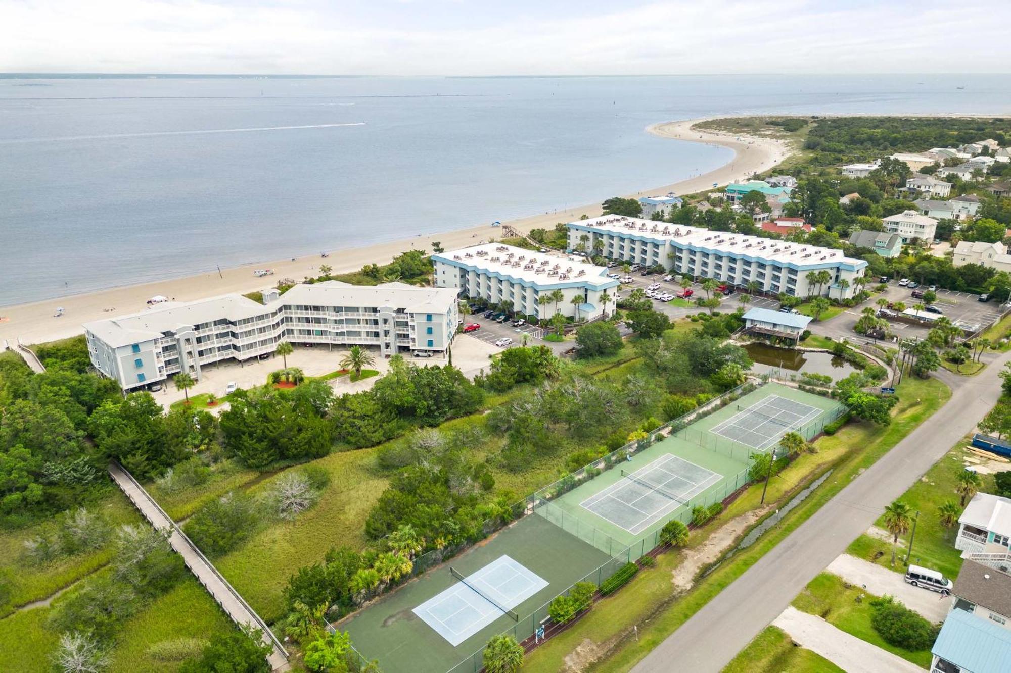 Beach Racquet A133 泰比岛 外观 照片